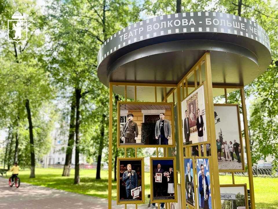 Фотовыставка посвящена ключевым моментам театральной жизни.