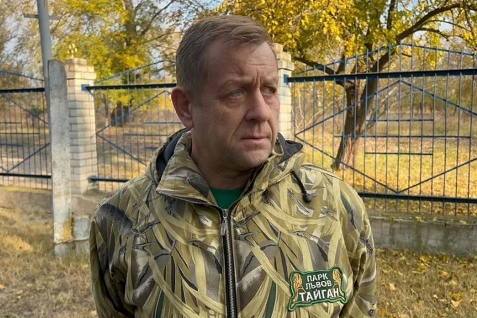 Олег Зубков пока не может говорить, но раздает указания подчиненным письменно