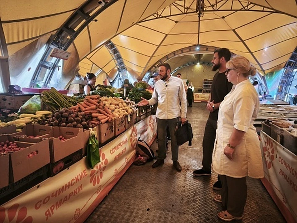 В Сочи проверили цены на социально значимые продукты на ярмарках. Фото: пресс-служба мэрии города