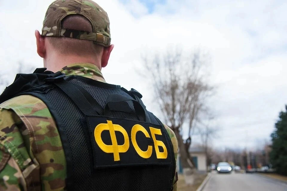 ФСБ задержала жителя Крыма за сбор для СБУ данных о воинских частях полуострова