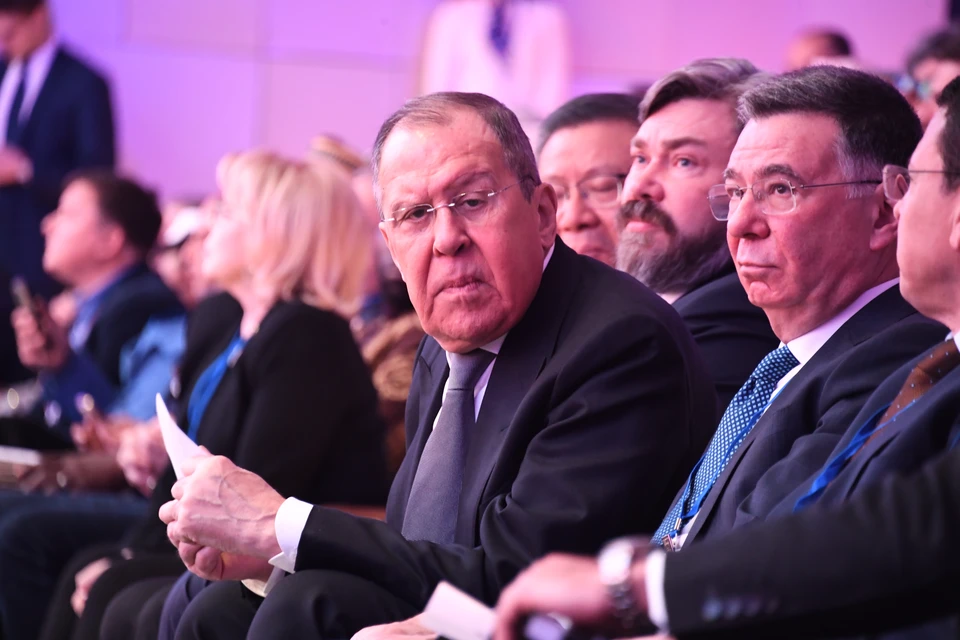 Лавров: Для решения конфликта на Украине нужно прекратить истреблять все русское