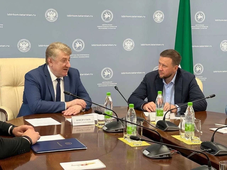 Депутат Госсовета РТ Руслан Юсупов и председатель ЦИК РТ Андрей Кондратьев. Фото из личного архива Руслана Юсупова