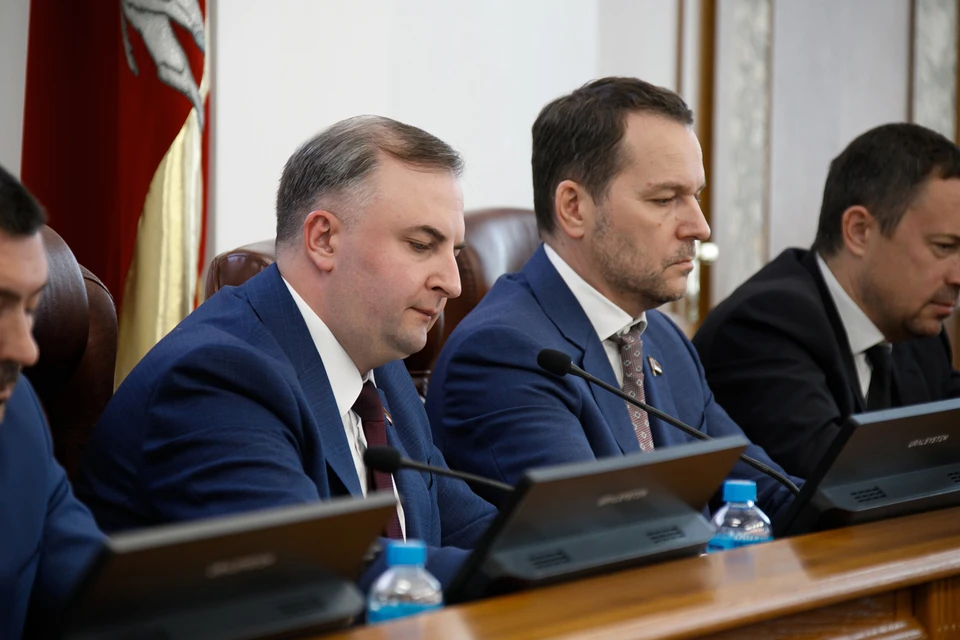В Челябинской области продолжает совершенствоваться законодательство в поддержку участников спецоперации. Фото: Олег Татаркин.