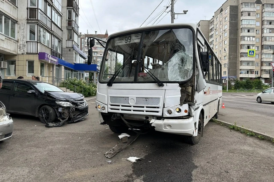 Красноярская прокуратура проверит перевозчика после ДТП с автобусом. Фото: ГАИ