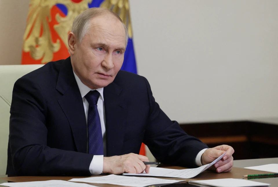 Владимир Путин проводит встречу с президентом Киргизии Жапаровым