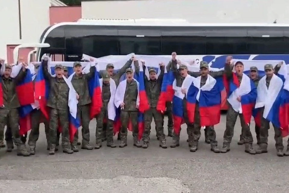 Трое военнослужащих из Иркутской области вернулись из украинского плена. Фото: Министерство обороны РФ