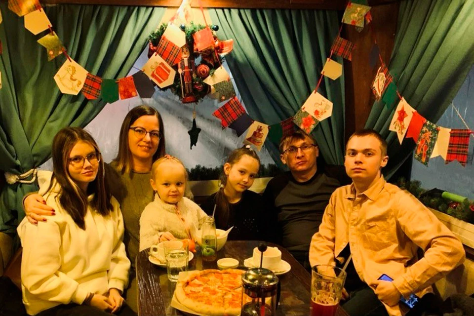 Каждый отпуск и один выходной большая семья всегда проводит вместе. Фото: семейный архив.