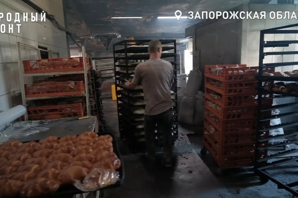Хлеб, выпеченный в Васильевке - спасение для население прифронтовых деревень. Фото: Народный фронт Запорожской области