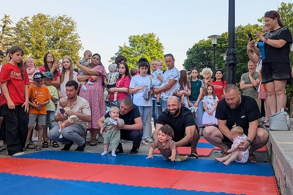 Их самая первая в жизни спортивная дистанция составляла два метра. Фото: администрация города-курорта Ессентуки.