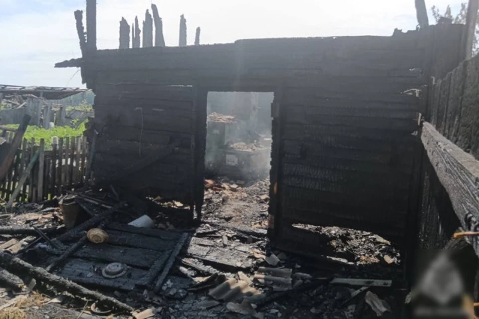 В Нижнеудинском районе мужчина погиб на пожаре из-за горевшего окурка