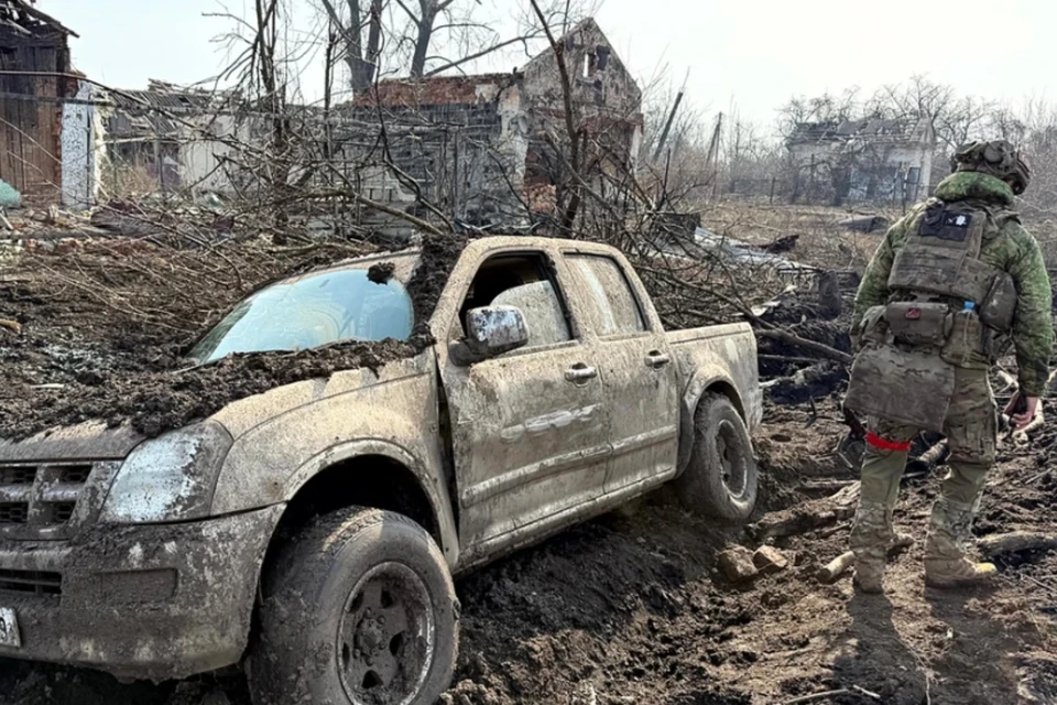 Боец «Шустрый»: Мирные жители помогали ВС РФ освобождать село Богатырь в ДНР