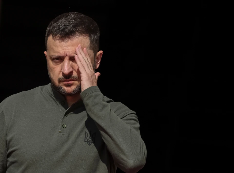 Зеленский проспал массированный налет в президентском люксе 5-звездочного отеля в Риме, за который платят то ли украинские налогоплательщики, то ли его западные спонсоры.