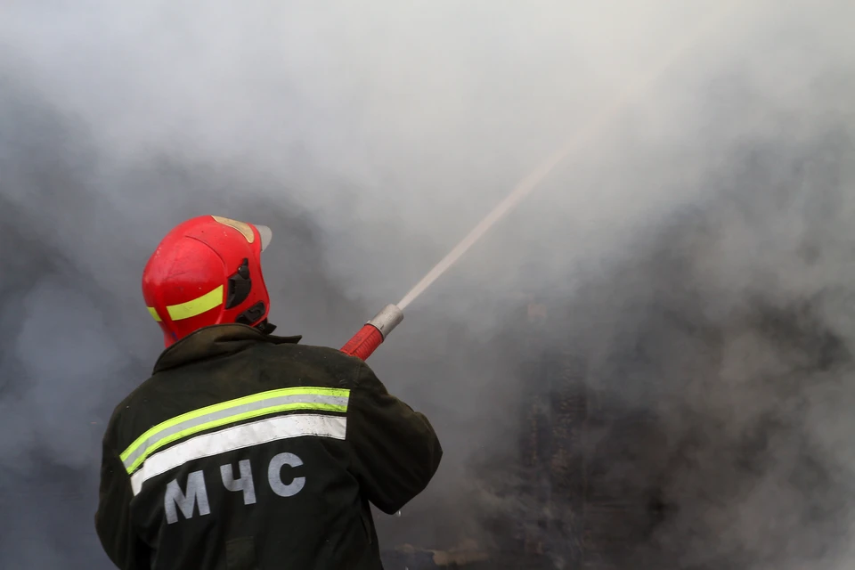 На месте происшествия от РСЧС задействовали 40 человек и 24 единицы техники