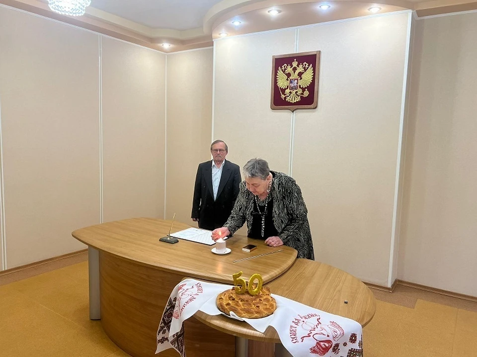 Юбиляров связала любовь к музыке.
