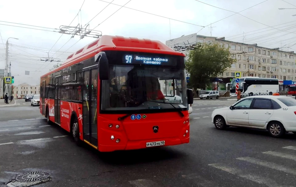 Духота вынуждает калужан терпеть невыносимые условия в общественном транспорте.