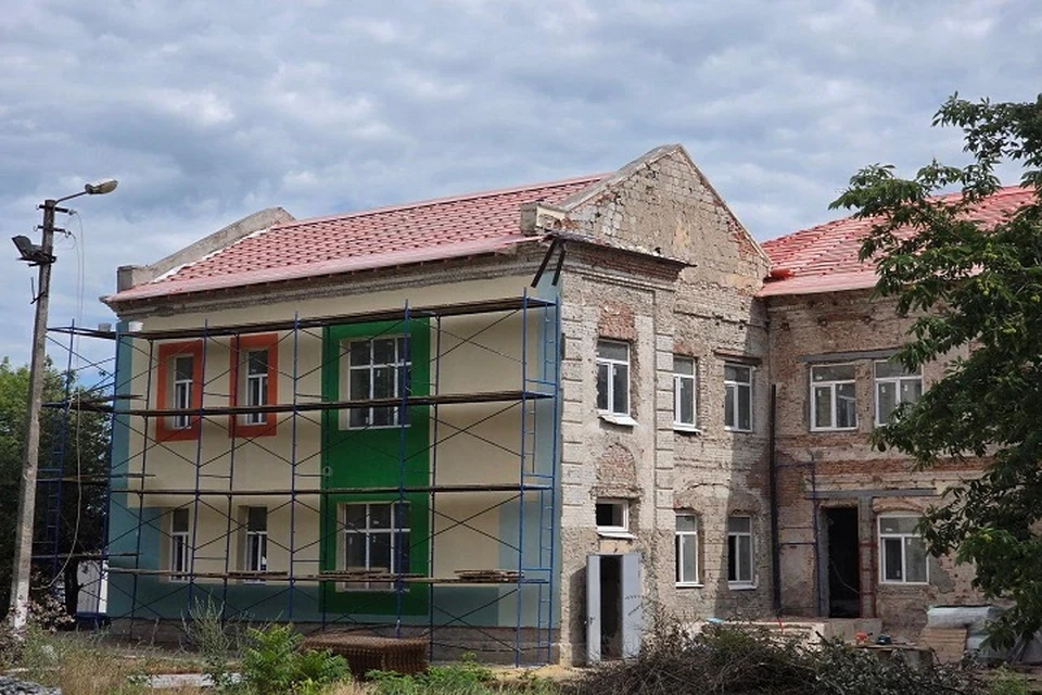 Подмосковные строители восстанавливают ясли-сад «Чайка» в Мариуполе. Фото: Фонд капитального ремонта Московской области