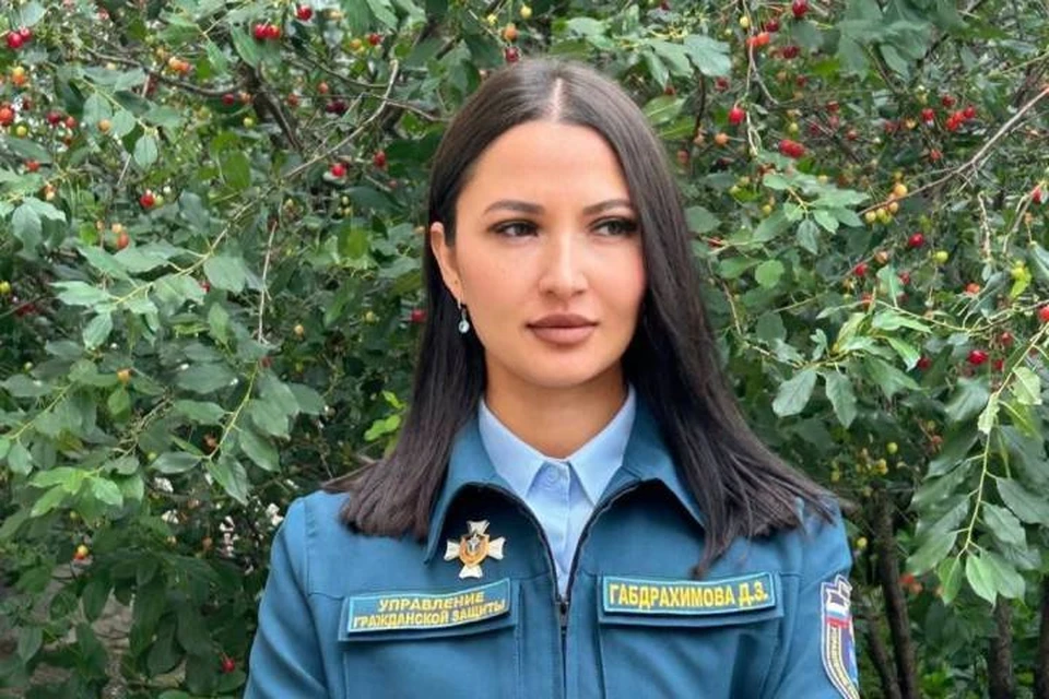 Динара работает в Управлении гражданской обороны уже три года. Фото: Туймазинский вестник.
