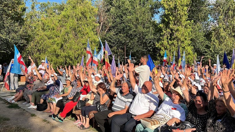 Жители Вулканешт приняли резолюцию в поддержку Башкана