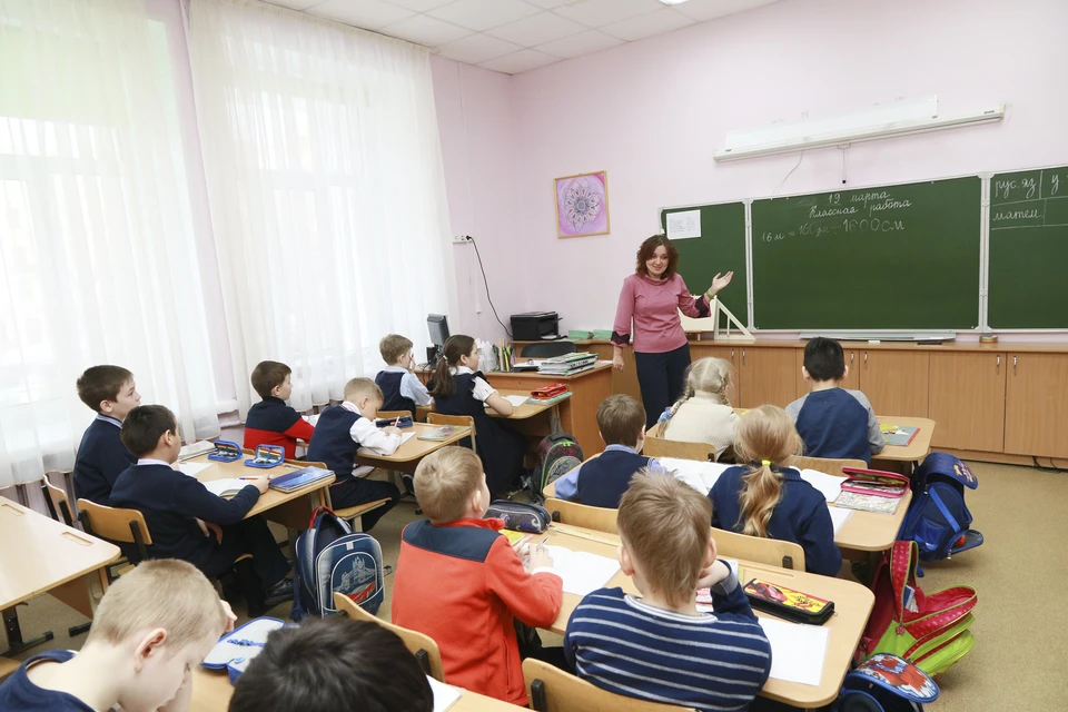 В школах появилась новая техника и оснащение для классов