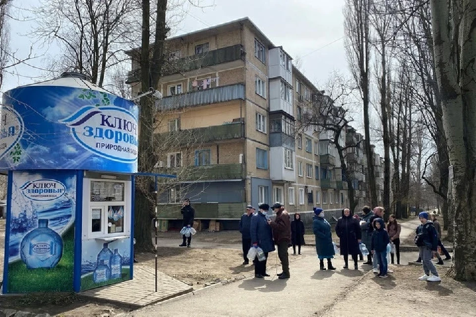 Власти акцентируют внимание на необходимости соблюдения установленного ценового порога на питьевую воду в ДНР