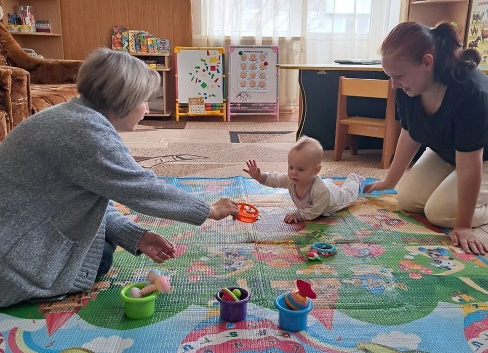 Психолог рассказала, как молодым мамам взаимодействовать с ребенком. Фото - тг-канал минтруда Запорожской области