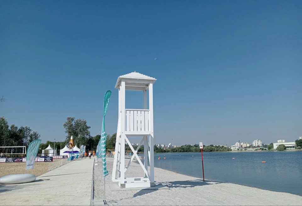 В Белгороде спасатели помогли тонущему мужчине выбраться из воды