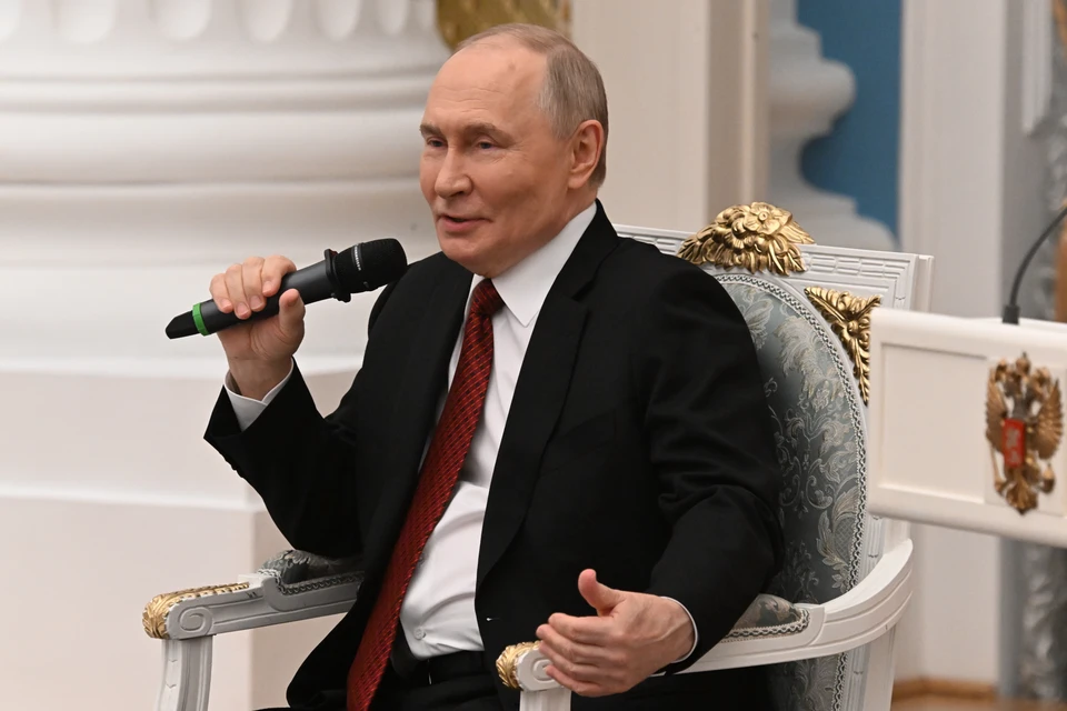 Владимир Путин поздравил президента Узбекистана Мирзиёева с днем рождения