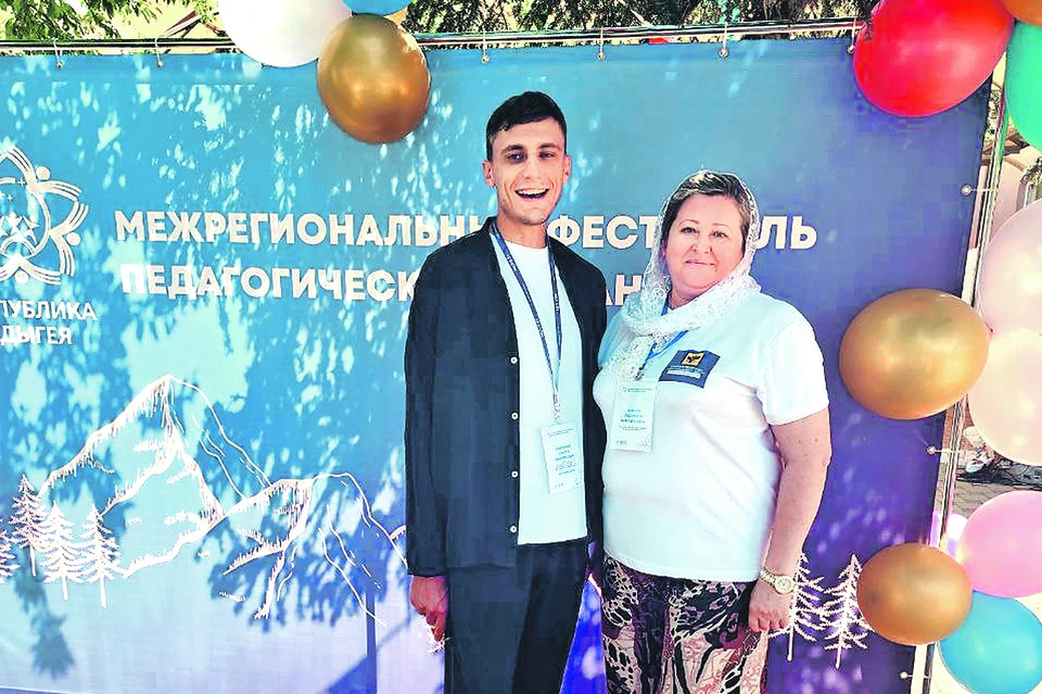 Министр образования и науки Людмила Ковтун выразила благодарность за приглашение на фестиваль. Министерство образования и науки ХО
