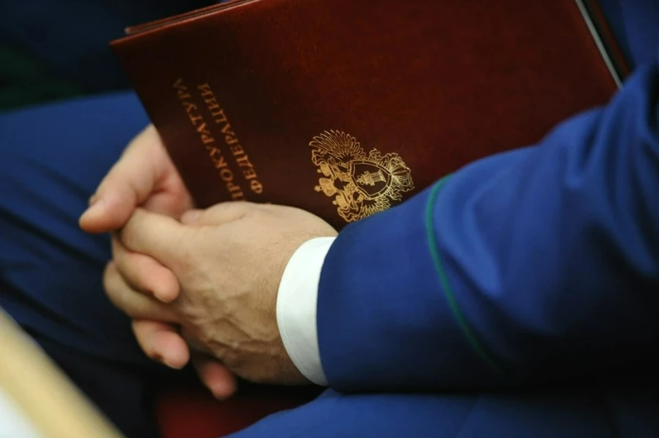 Пассажиры могут сообщить о нарушении прав в прокуратуру Фото из архива КП