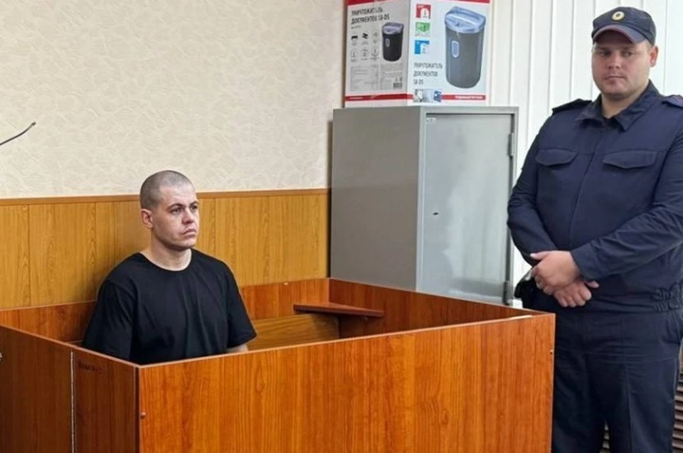 Евгений Овсюков год издевался над маленьким пасынком.
