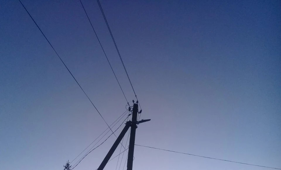 В селе Новая Таволжанка Шебекинского округа повреждена линия электропередачи.
