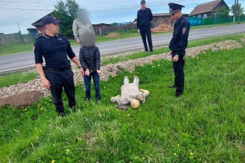 В Иркутской области женщина ответила за убийство кавалера 10-летней давности.
