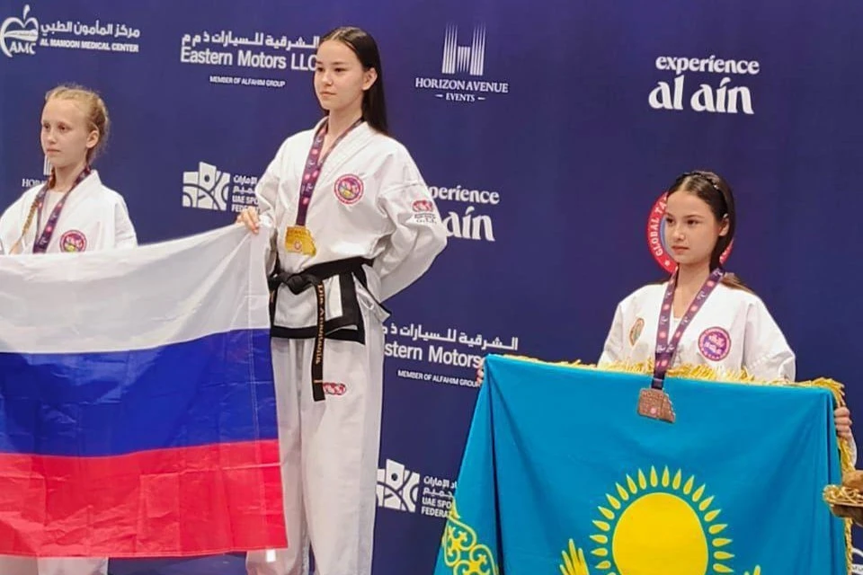 Нашу область представили Анастасия Дя и Татьяна Дидикина