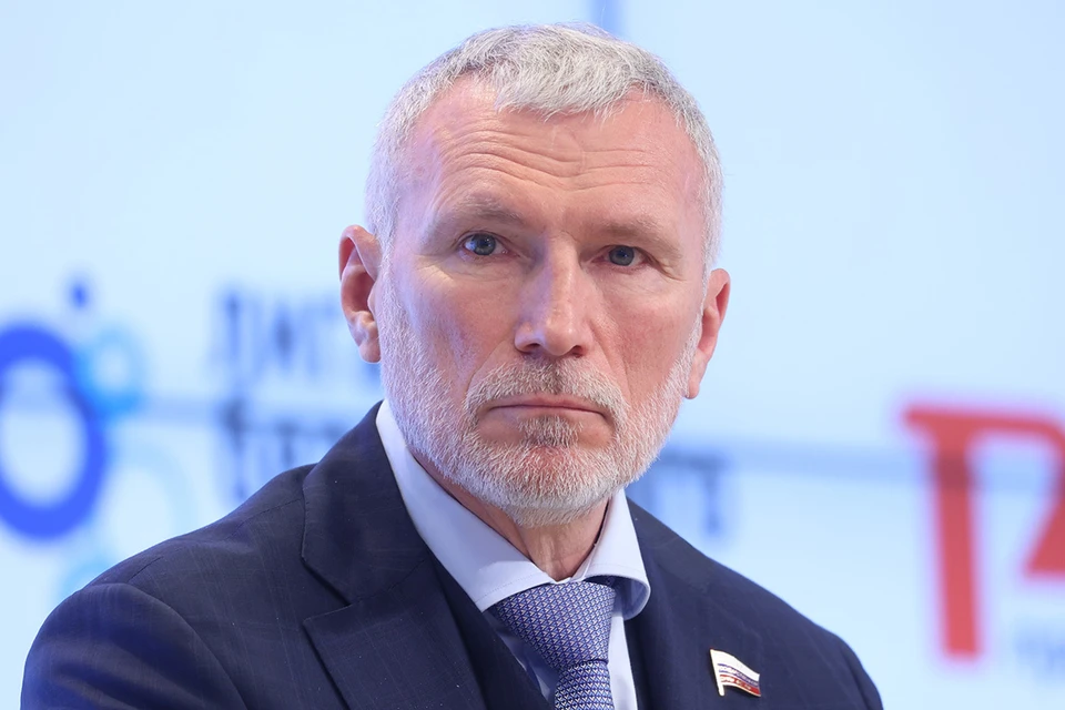 Алексей Журавлев заявил, что подводные подразделения Британии способны минировать любые суда в международных водах. Фото: Сергей Петров/NEWS.ru/ТАСС