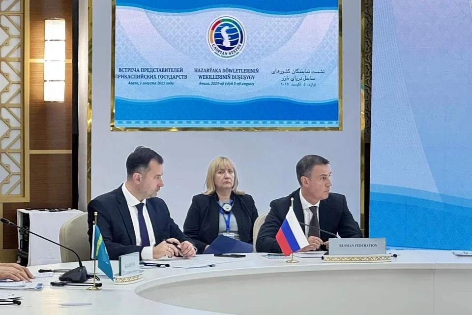 Дмитрий Патрушев предложил план по спасению Каспия: страны объединятся в борьбе с обмелением моря Фото: пресс-служба вице-премьера Дмитрия Патрушева