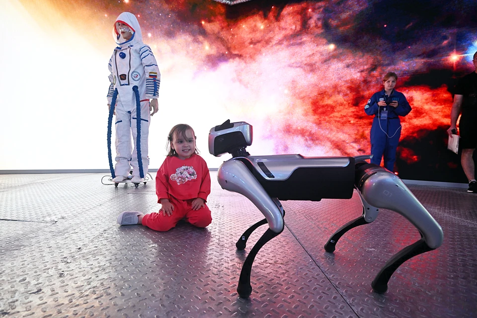 Москва 2030» – масштабное событие, которое демонстрирует современные проекты в области образования, технологий, культуры и городской инфраструктуры.