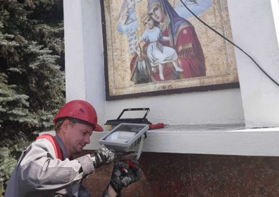 В Ульяновске электрики заменили подсветку двух часовен на въездах в город | ФОТО: администрация Ульяновска