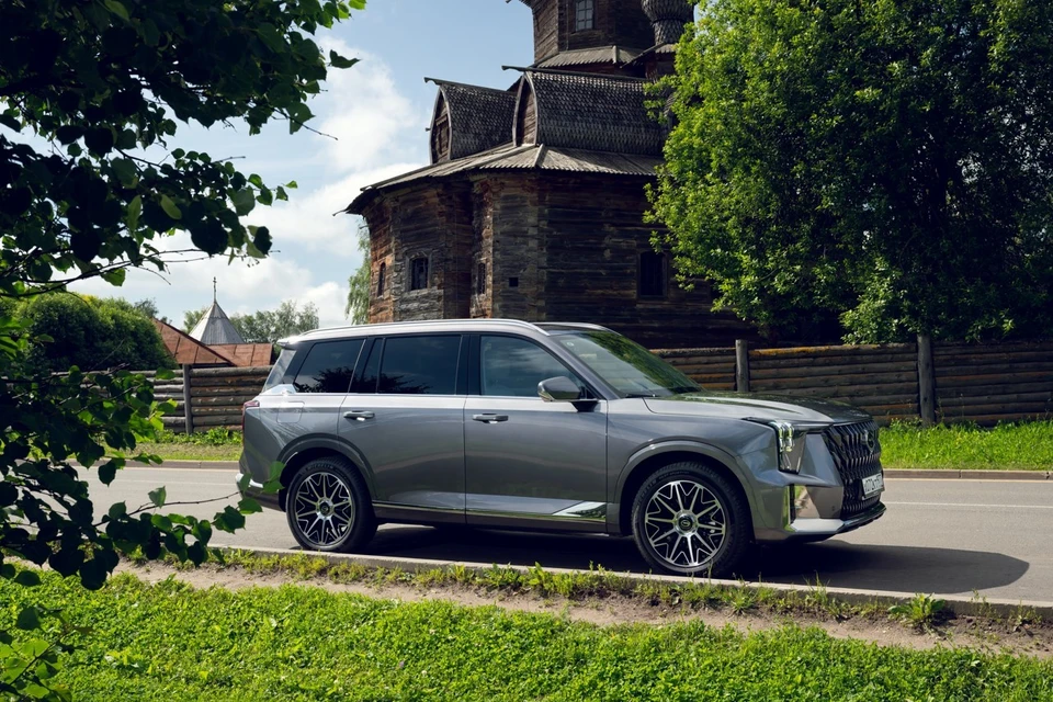 GAC GS8 – полноприводный, полноразмерный кроссовер, яркий образец автомобиля нового поколения.