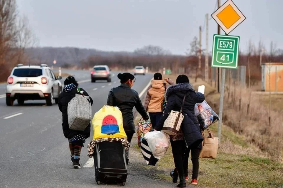 Европа сокращает помощь для украинцев: беженцам предрекли тяжелые времена