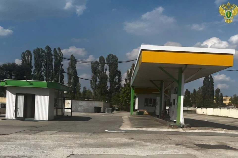 В Энергодаре закрыли по требованию прокуратуры небезопасную автозаправку. Фото: прокуратура Запорожской области
