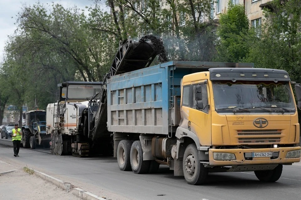 В Мариуполе отремонтировано более 104 тысяч квадратных метров дорог. Фото: ТГ/Кольцов