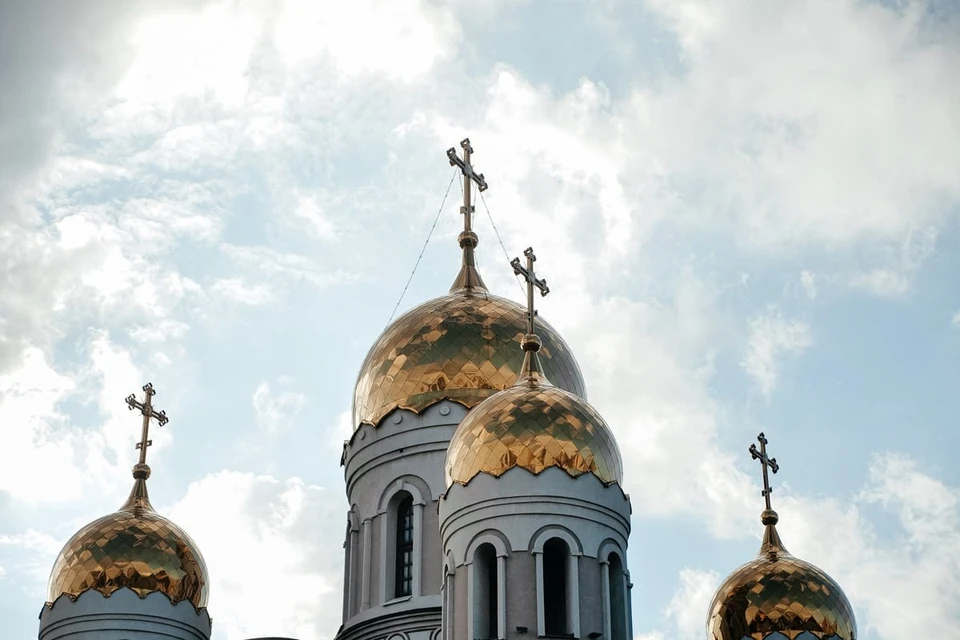 36 участников слушаний поддержали строительство храма