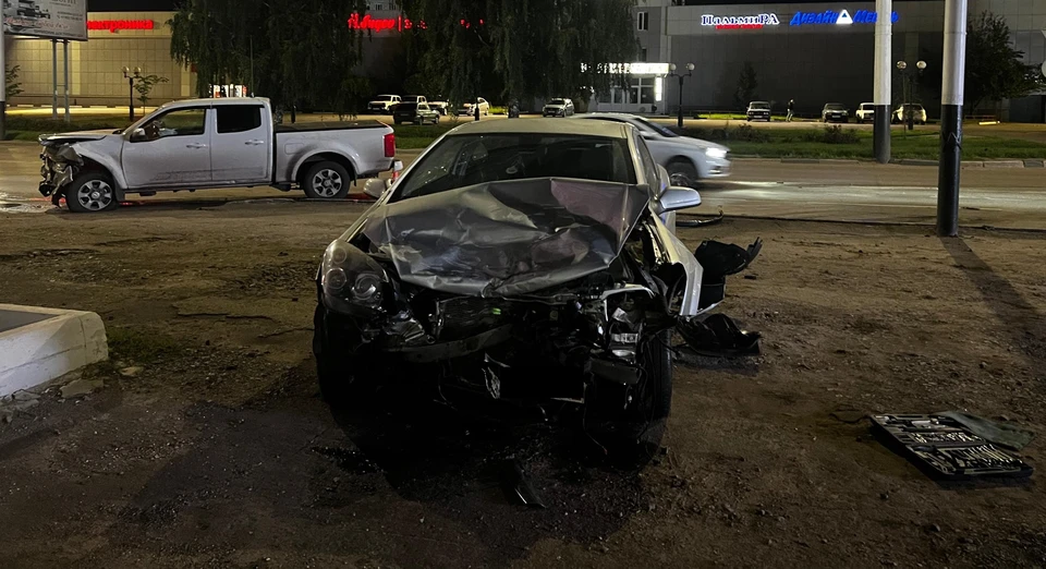 В больнице оказалась пассажирка одной из иномарок