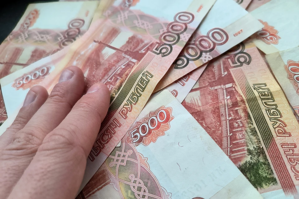 В Госдуме хотят повысить МРОТ до 60 тысяч рублей