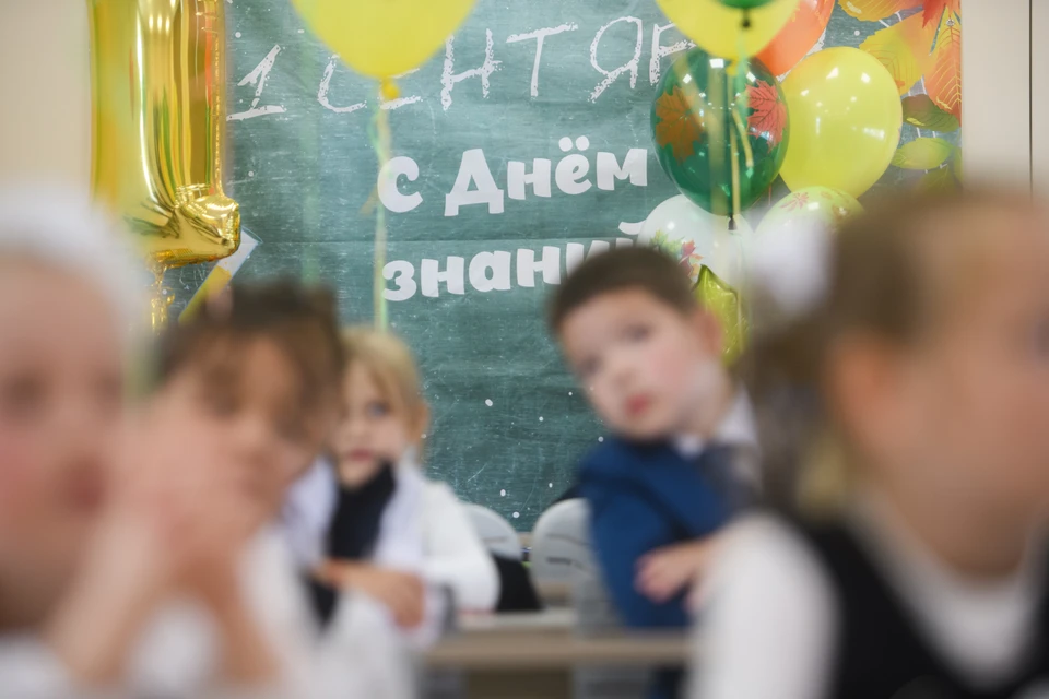 Глава региона поздравил жителей Ростовской области с Днем знаний.
