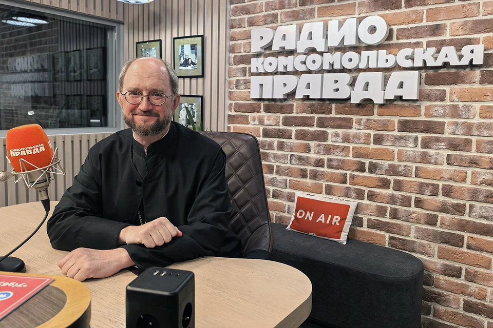 Председатель фонда "Круг добра" протоиерей Александр Ткаченко
