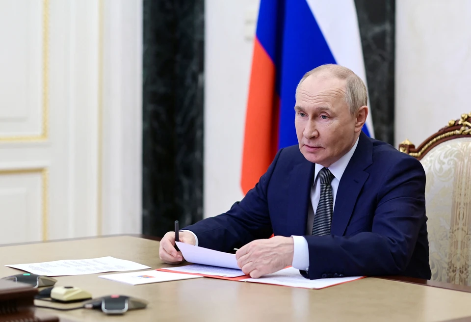 Владимир Путин провел встречу с президентом Узбекистана Мирзиёевым в Пекине