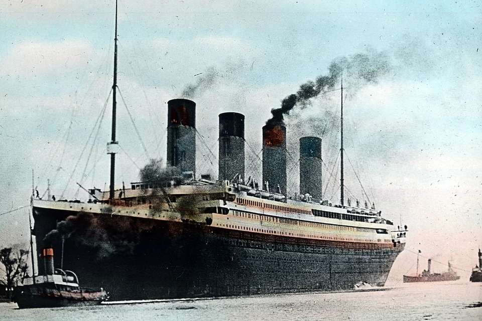 Лайнер затонул после столкновения с айсбергом в ночь с 14 на 15 апреля 1912 года