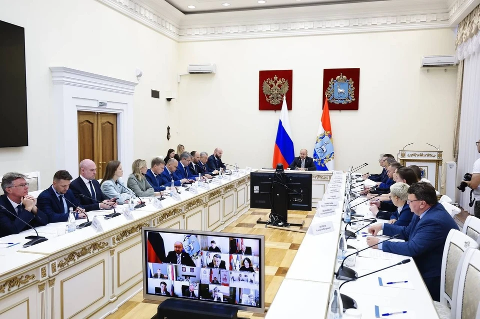 Глава региона провел совещание в правительстве. Фото: пресс-служба правительства Самарской области