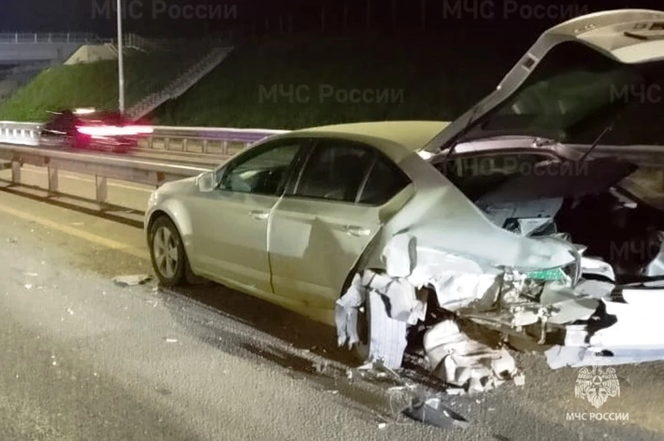 Двое человек пострадали в ДТП на трассе в Калужской области.